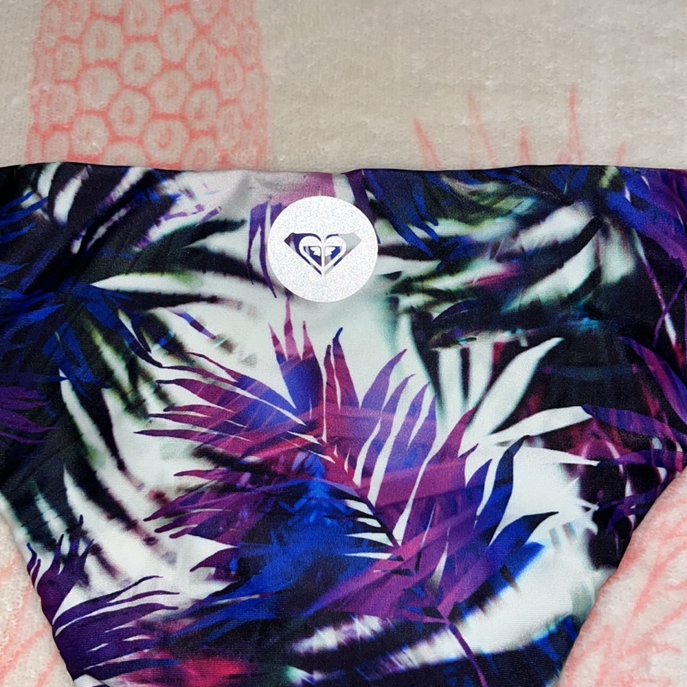 Roxy, Bikini Bottom, Size Large, Moderate Coverage - image 3